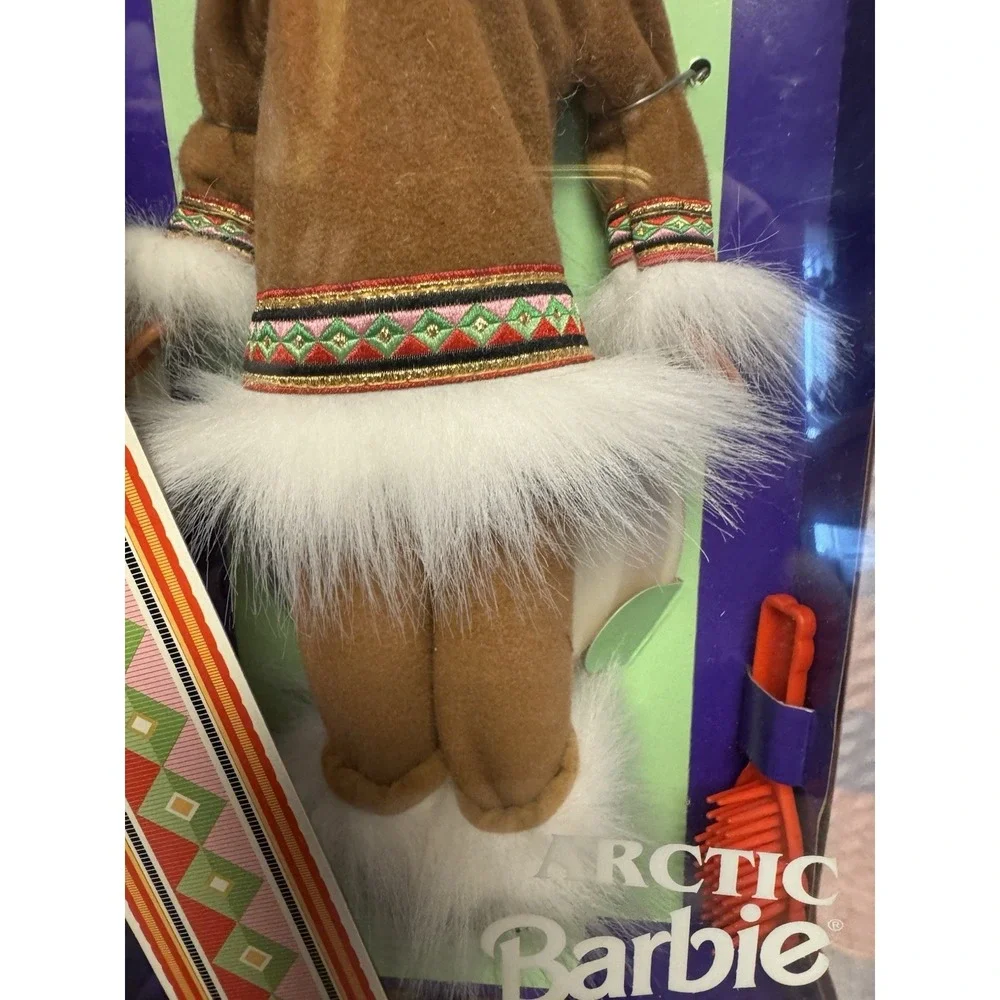 Vintage 1996 Collector Edition Arctic Barbie # 16495 New in Original Box